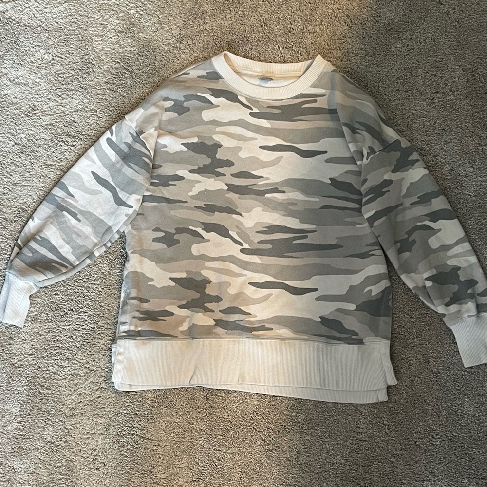 Aerie Camo oversized crewneck